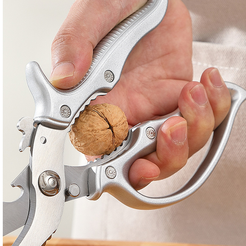 ✂️ NUR FÜR KURZE ZEIT: 50 % RABATT! ⚡ Robuste Multifunktions-Küchenschere – 4-in-1-Werkzeug mit Fischentschupper, Flaschenöffner und Sicherheitsverriegelung 🔪