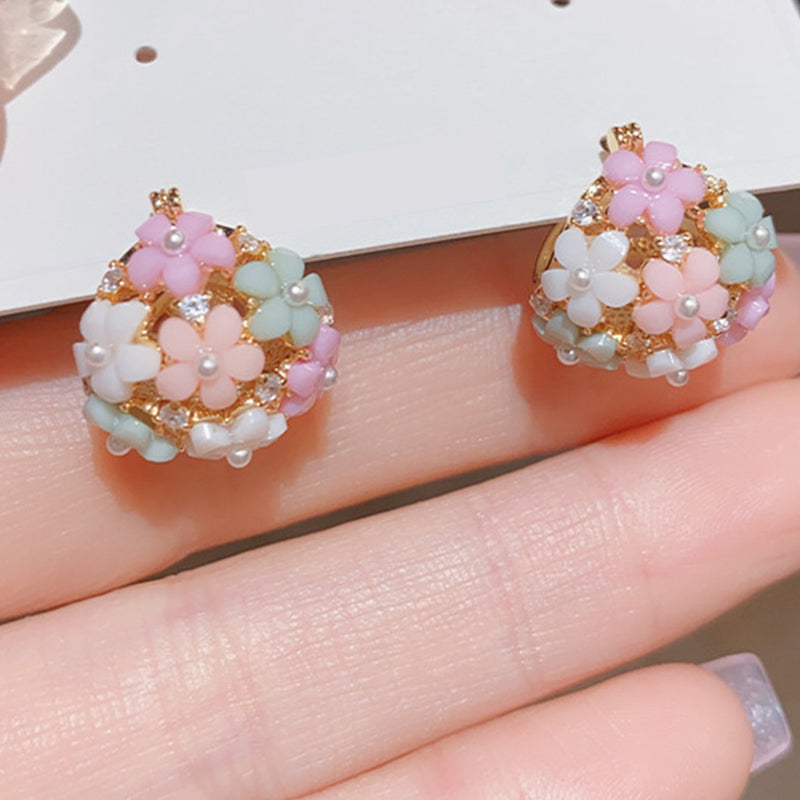 Elegante Ohrringe mit bunten Blumenmotiven aus Zirkonia