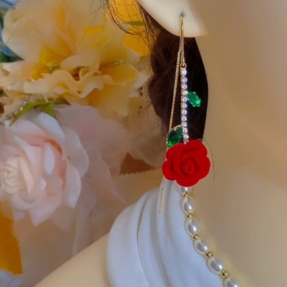 🌹 JETZT 50 % RABATT! 💎 Rote Rosen-Ohrstecker mit Kristallstiel – zartes Design, leicht und perfekt für romantische Anlässe oder den eleganten Alltag ✨