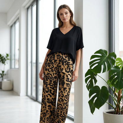 👚 50% RABATT! 🐆 Damen Set: V-Ausschnitt Top & Hose mit Leopardenmuster – Wild, bequem & perfekt für einen trendigen Look ✨