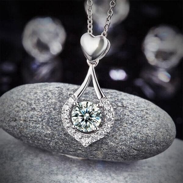 💧Funkelnde Herz-Tropfen-Halskette ✅ Beweglicher Stein & eleganter Glanz | Raffiniertes Geschenk 💞 – HEUTE 50 % RABATT 🔥