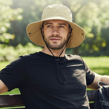 Outdoor-Sonnenhut mit breiter Krempe und Kinnriemen