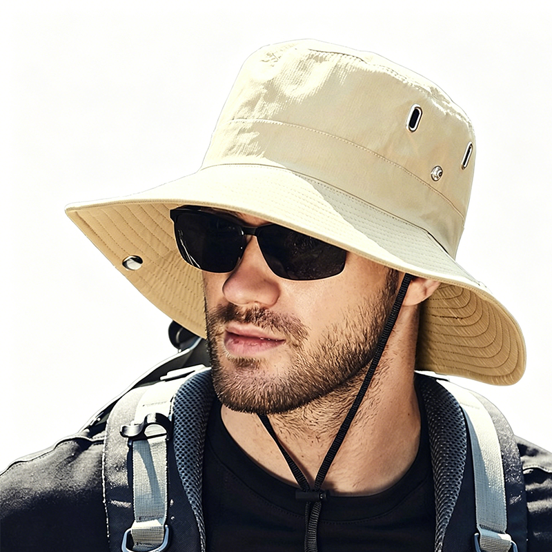 Outdoor-Sonnenhut mit breiter Krempe und Kinnriemen