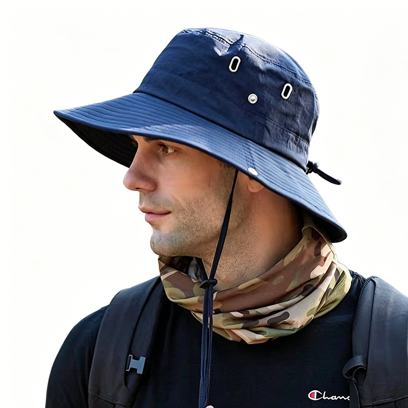 Outdoor-Sonnenhut mit breiter Krempe und Kinnriemen