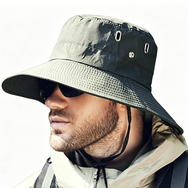 Outdoor-Sonnenhut mit breiter Krempe und Kinnriemen